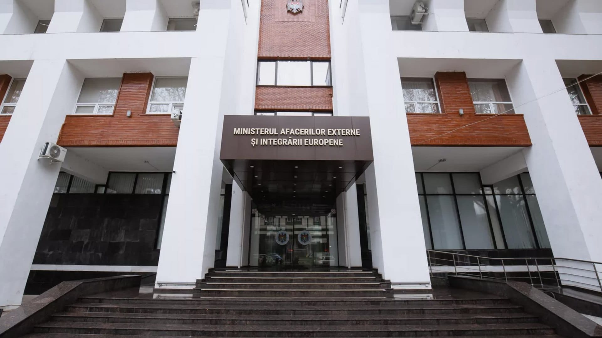 Молдова дала 72 часа российскому дипломату на выезд из страны из-за открытия избирательных участков в Приднестровье