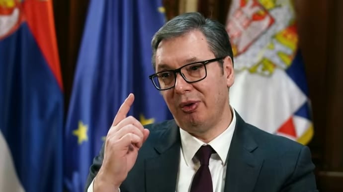 Вучич пообещал, что Сербия прекратит косвенные поставки боеприпасов в Украину после обвинений в этом со стороны СВР