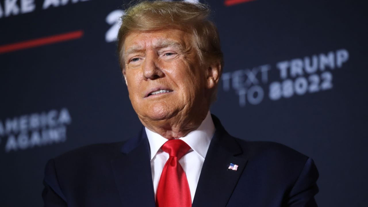 Администрация Трампа сократила более половины финансирования программ по предотвращению насилия с применением оружия